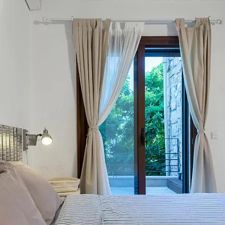 Private Villas, Aetheris, Ierissos 别墅 Develíkia